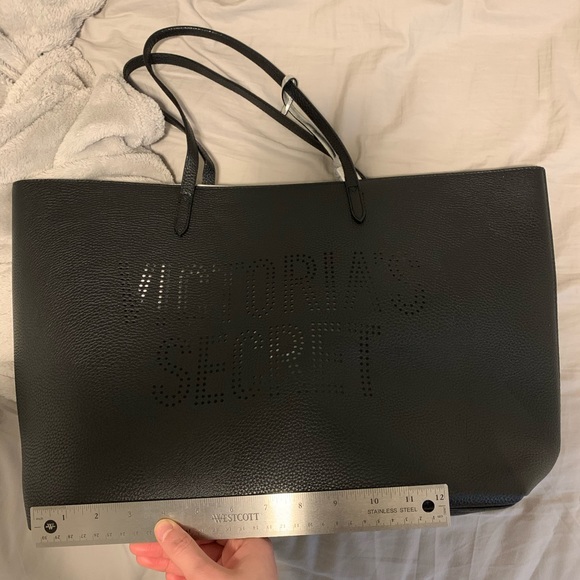Victoria’s Secret Tote - Picture 4 of 5